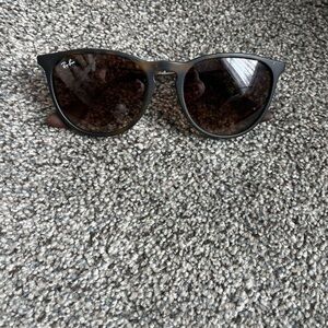 Ray-Ban Women's Erika  Tortoiseshell Brown Frame Sunglasses - please see second